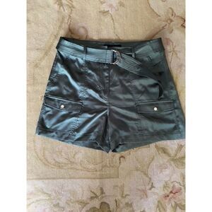 EUC White House Black Market Belted Stretchy Satin Cargo Shorts 12